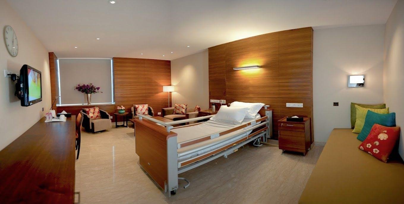 Deluxe Patient Suite & Room